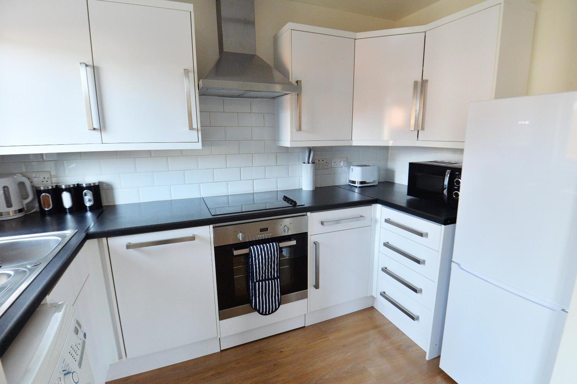 Stylish 2Br Flat - 2 Free Parking Spaces - Near Lgw Airport Crawley  Exterior foto